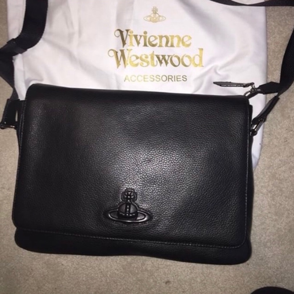 Vintage Vivian Westwood shoulder bag/ laptop bag.